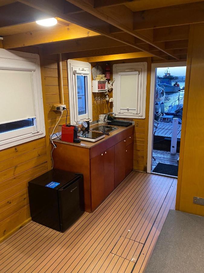 House Boat R Al Poetto 2 Pax Piu' 1 Hotel กาญารี ภายนอก รูปภาพ
