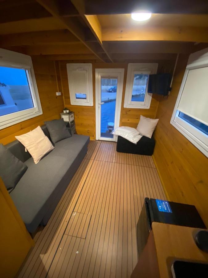 House Boat R Al Poetto 2 Pax Piu' 1 Hotel กาญารี ภายนอก รูปภาพ