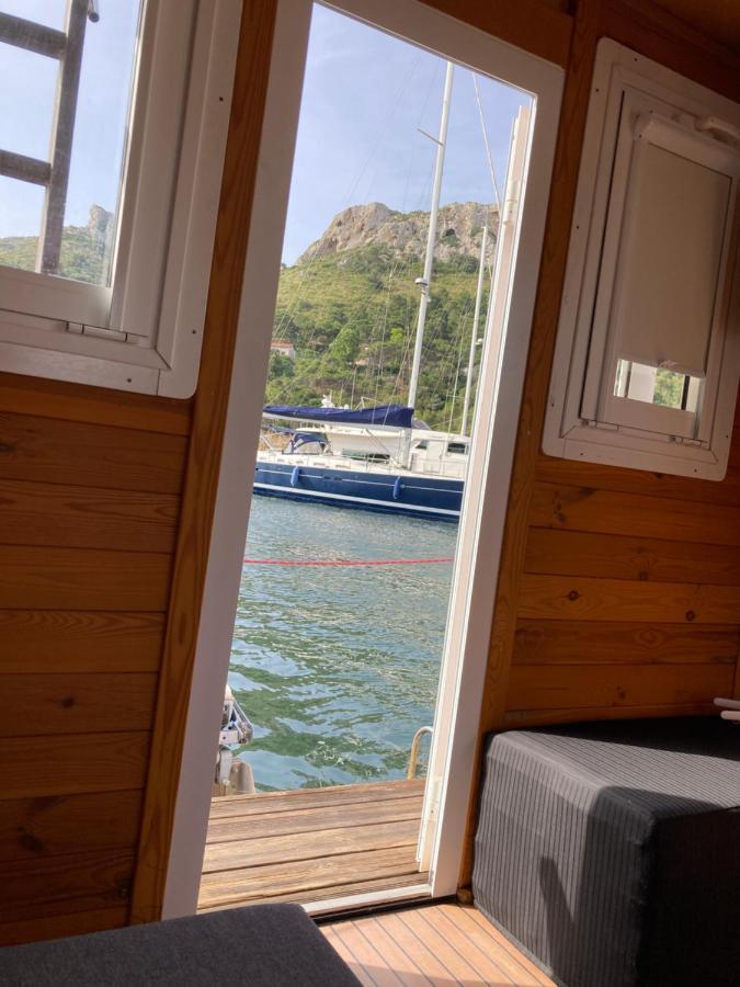 House Boat R Al Poetto 2 Pax Piu' 1 Hotel กาญารี ภายนอก รูปภาพ